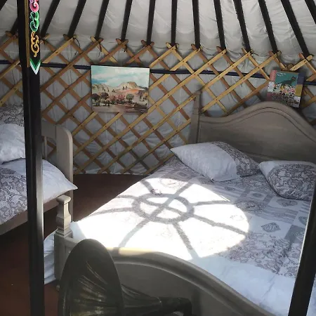 Luxury tent Yourtes Lacroutz *