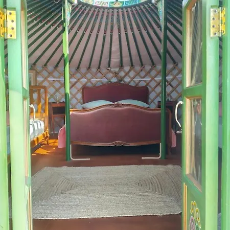 Yourtes Lacroutz Luxe tent