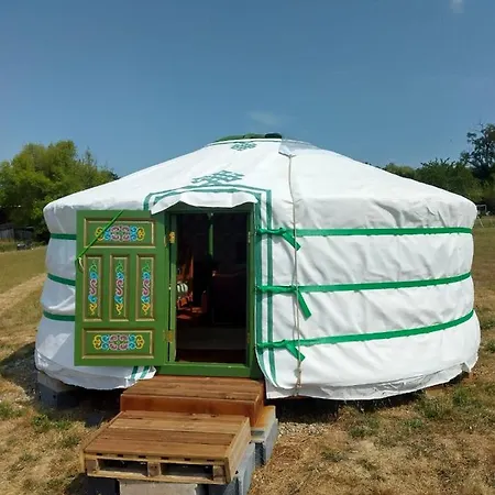 Luxury tent Yourtes Lacroutz *