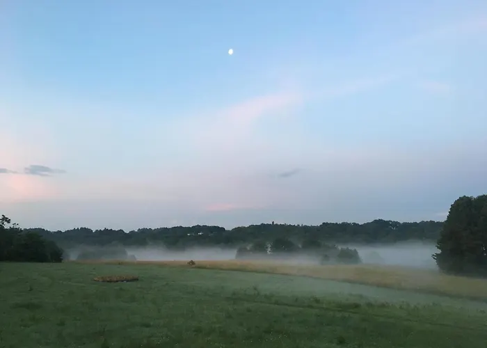 ラグジュアリーテント Yourtes Lacroutz Nassiet