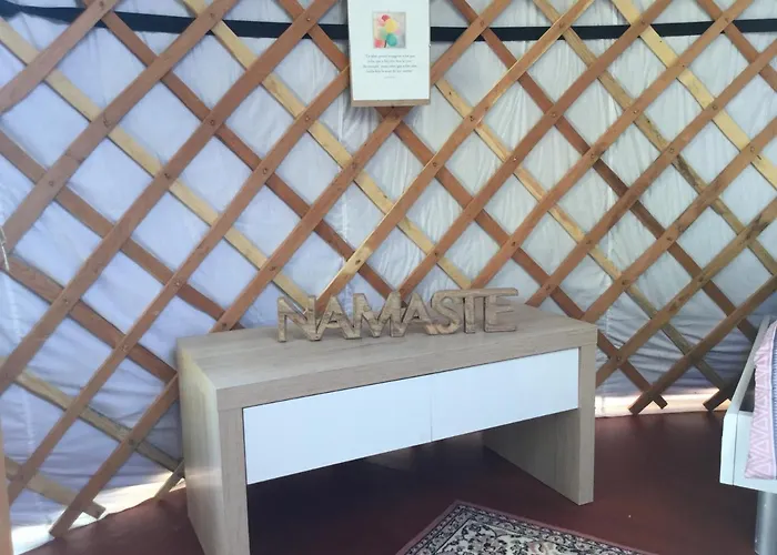 Yourtes Lacroutz * Nassiet