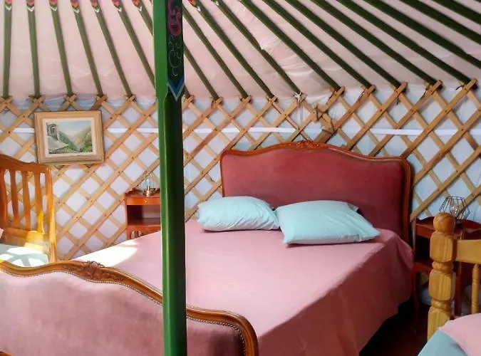 Yourtes Lacroutz ラグジュアリーテント Nassiet